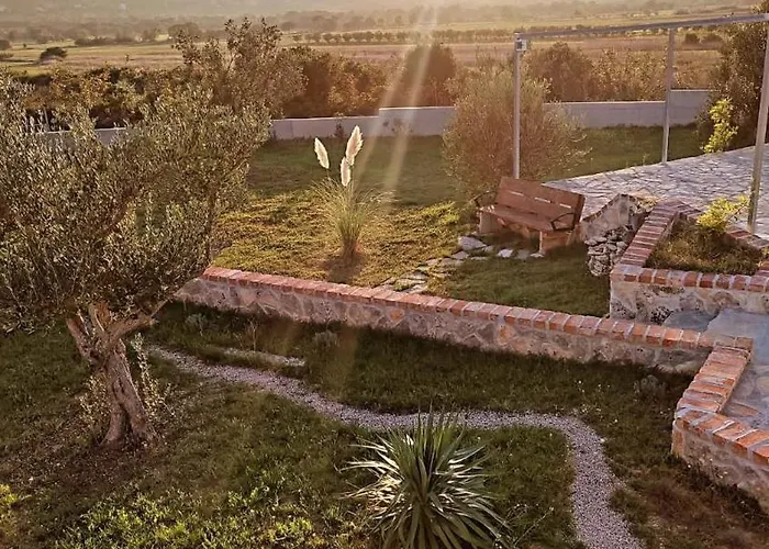 Дом отдыха Family Iskra Bulic